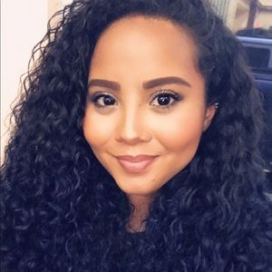 Meet your Posher, Lailianie